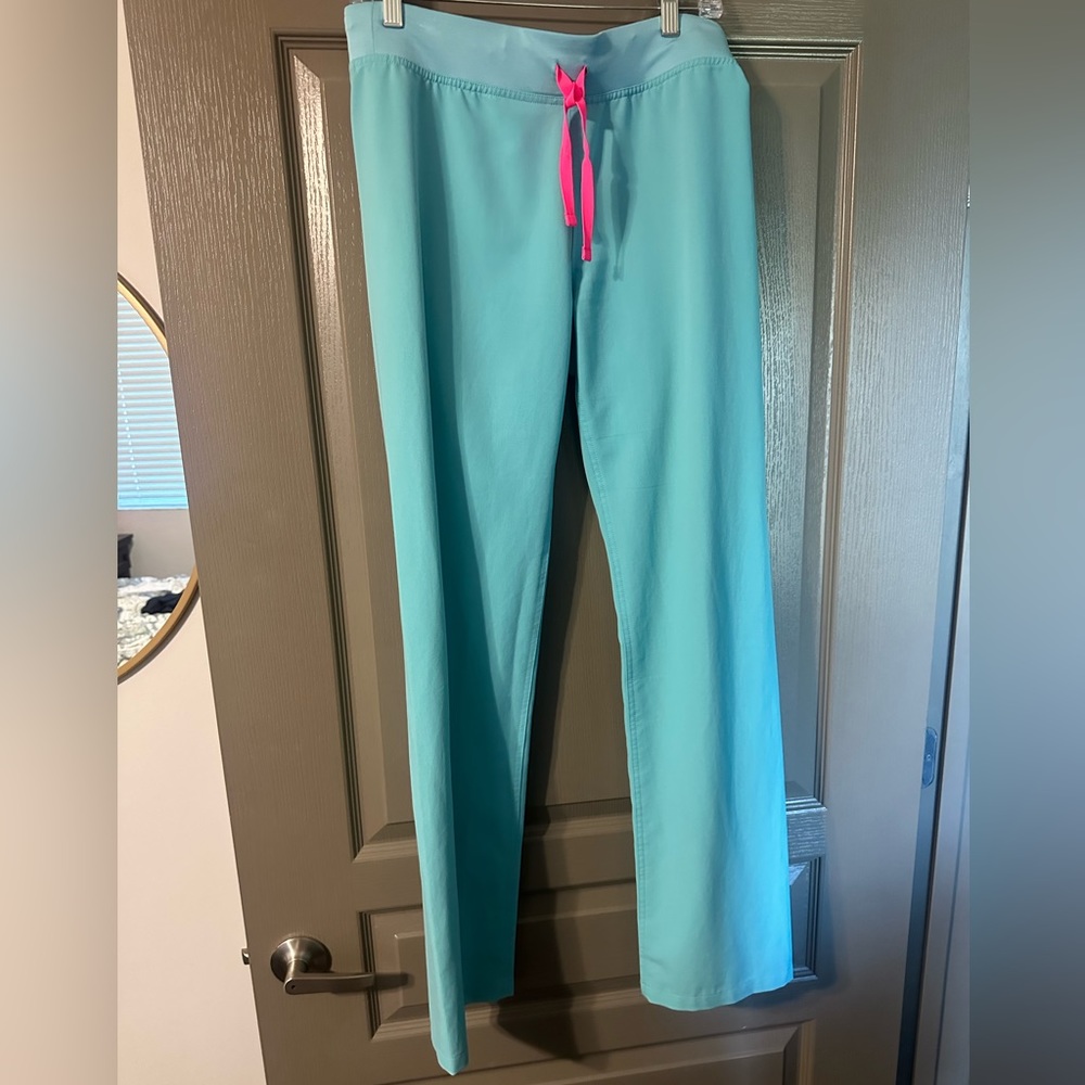 Figs. Size Small/Tall. limited edition color